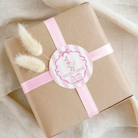 Cute One Silly Goose Pink Bow First Birthday ラウンドシール
