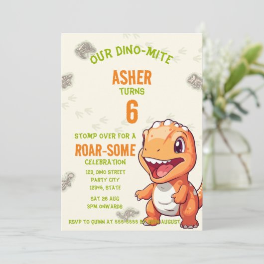 Cute Orange Dinosaur T-Rex Birthday Invite 招待状 (スタンド正面)