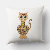 Cute Orange Spotted Bengal Cat on White クッション (裏面)