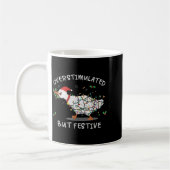 Cute Overstimulated But Festive Funny Goose Ugly C コーヒーマグカップ (左)