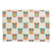 Cute Owl Pattern on Cream 枕カバー (正面)