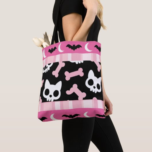 Cute Pastel Goth Halloween Cat & Bat  トートバッグ (クローズアップ)