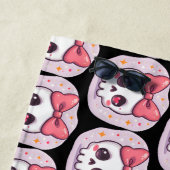 Cute Pastel Goth Skull with Bow ビーチタオル (インサイチュ)