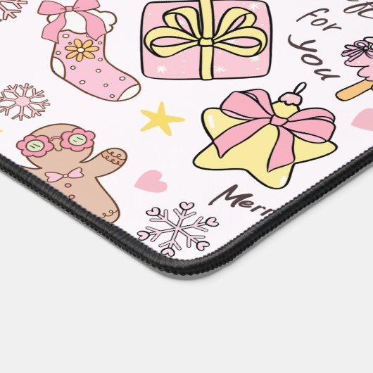 Cute Pastel Pink Christmas Ornaments Pattern デスクマット (コーナー)