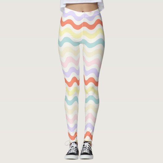 Cute Pastel Rainbow Wavy Lines Colorful Geometric  レギンス (正面)