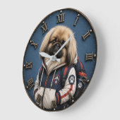 Cute Pekingese Puppy  ラージ壁時計 (傾斜)
