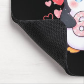 Cute Penguin 67 Six Seven Valentine Hearts 6 7 Mem マウスパッド (コーナー)