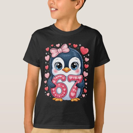Cute Penguin 67 Six Seven Valentine Hearts 6 7 Mem Tシャツ (正面)