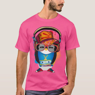 cute penguin as a hip hopper in a cool outfit frie tシャツ