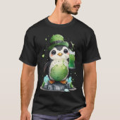 Cute Penguin Loves Beer St Patrick s Day Tシャツ (正面)