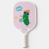 Cute Pickles playing Pickleball Pink ピックルボールラケット (正面)