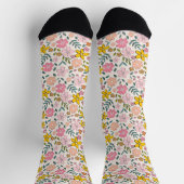 Cute Pink and Yellow Floral Pattern ソックス (上部)