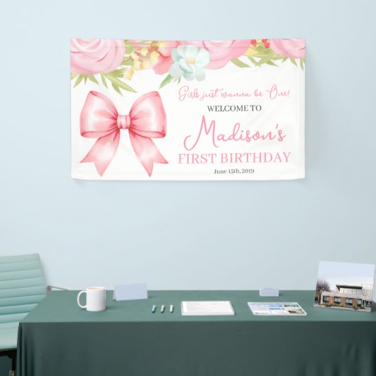 Cute Pink Bow Girl First Birthday 横断幕 (トレードショー)