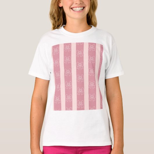 Cute Pink Bow Stripe Pattern – Girly Aesthetic Tシャツ (正面)