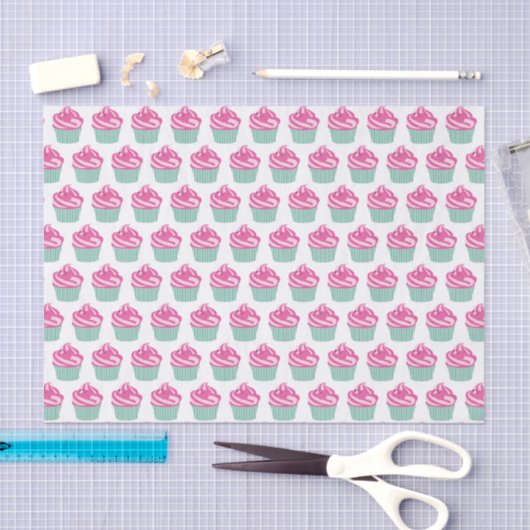 Cute Pink Cupcakes Pattern Pastel Pink 薄葉紙 (クラフト)