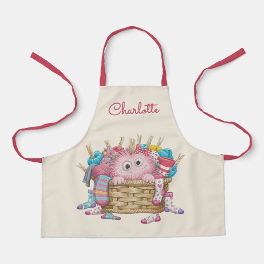 Cute Pink Fluffy Sock Monster Kids Design エプロン (正面)