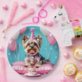 Cute Pink Yorkie Birthday ペーパープレート (パーティー)