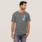 Cute Pocket Blue Quaker Parrot Bird family friends Tシャツ (正面フル)