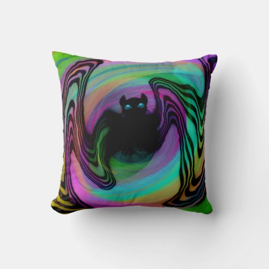 Cute Psychedelic Colorful Bat Throw Pillow  クッション (正面)