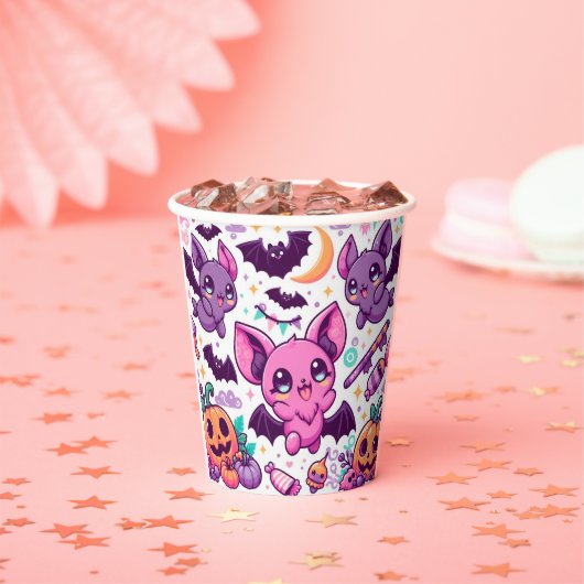 Cute purple bats halloween candy 紙コップ (インサイチュ)