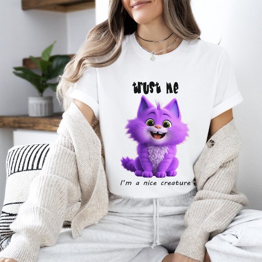 Cute Purple Cat | Trust Me I'm a Nice Creature Tシャツ