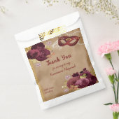 Cute Quinceañera Masquerade Burgundy English Roses フェイバーバッグ (封をした状態)