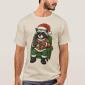 Cute Raccoon 67 Meme Six Seven 6-7 Christmas  Tシャツ (正面)