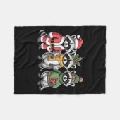 Cute Raccoon Christmas Funny Holiday Santa Claus A フリースブランケット (正面(横))