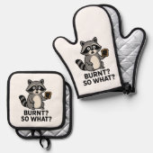 Cute Raccoon Cooking – Funny Animal Illustration 鍋つかみ&鍋敷きセット (正面/裏面)