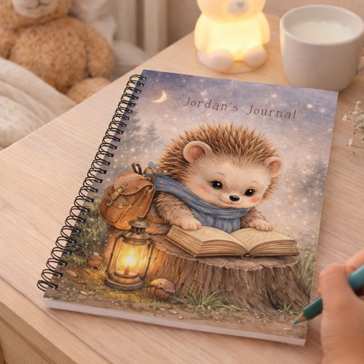 Cute Reading Hedgehog Personalized Kids Journal ノートブック
