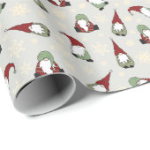 Cute Red and Green Christmas Gnomes ラッピングペーパー (ロールコーナー)
