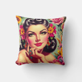 Cute Retro Floral Pin-up Portrait クッション (正面)