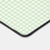 Cute Retro Green Gingham Plaid pattern デスクマット (コーナー)