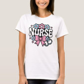 Cute Retro Nurse Design with Flowers and Bow  Tシャツ (正面)