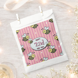 Cute Retro Pink Striped Bumblebee Birthday フェイバーバッグ