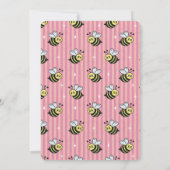 Cute Retro Pink Striped Bumblebee Birthday 招待状 (裏面)