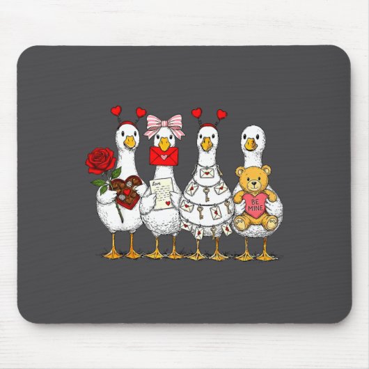 Cute Retro Valentine Silly Gooses Duck Love Couple マウスパッド (正面)