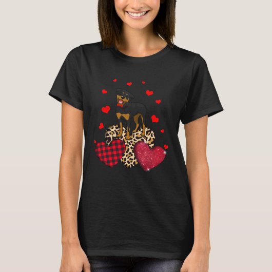 Cute Rottweiler With Leopard Red Plaid Heart  Idea Tシャツ (正面)