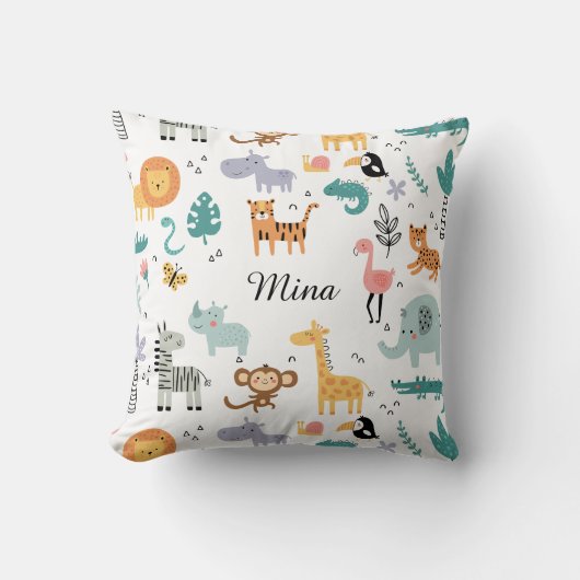 Cute Safari Jungle Animals Personalized Baby Name クッション (正面)