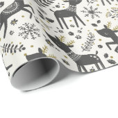 Cute Scandinavian reindeer with flowers. ラッピングペーパー (ロールコーナー)