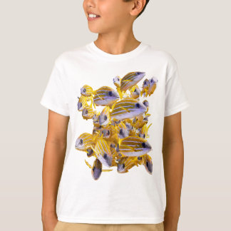 Cute School of Fishes in the Ocean Tシャツ