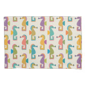 Cute Seahorse Pattern on Cream 枕カバー (正面)