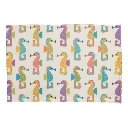 Cute Seahorse Pattern on Cream 枕カバー (正面)