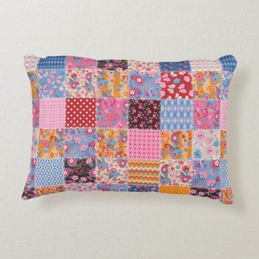 Cute seamless patchwork pattern アクセントクッション (裏面)