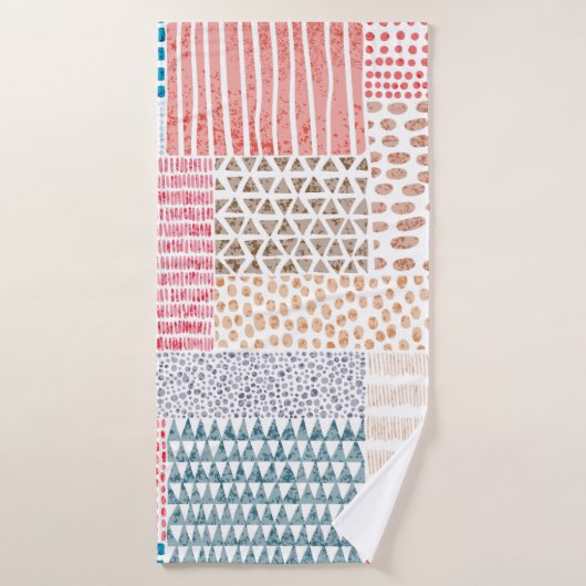 Cute seamless pattern in patchwork style. Simple d バスタオル (バスタオル)