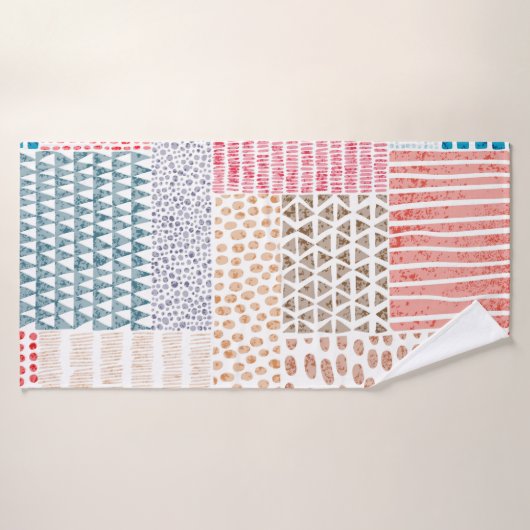 Cute seamless pattern in patchwork style. Simple d バスタオル (バスタオル)