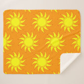 Cute seamless pattern of sun. Doodle hand drawn st シェルパブランケット (正面(横))