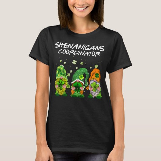 Cute Shenanigans Coordinator St Patricks Day Gnome Tシャツ (正面)