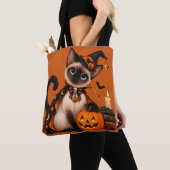 Cute Siamese Cat Witch Halloween トートバッグ (クローズアップ)