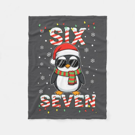 Cute Six Seven 67 Penguin Kids Christmas Holiday L フリースブランケット (正面)